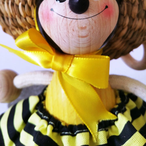 Handcrafted Bumblebee Queen Wooden Bouncy Puppet with Straw Hat 🐝🎩