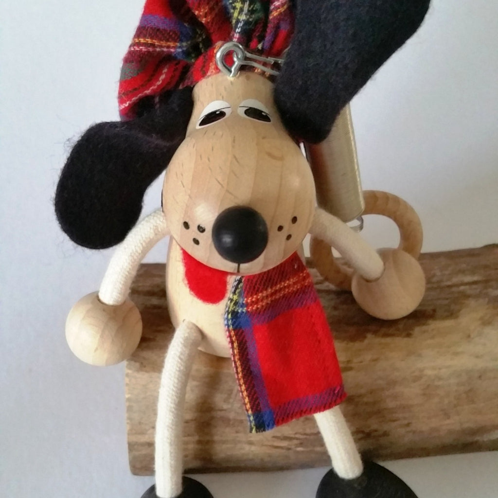 Handcrafted Scottish Dog Wooden Bouncy Puppet 🐶🏴‍☠️
